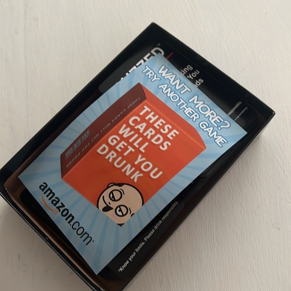 Buzzed - The Hilarious Party Game That Will Get You & Your Friends Buzzed - Picture 5 of 6